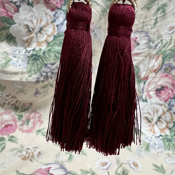 earring - Picture 4 of 7